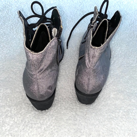 Dolce Vita Gray Lace Up Zipper Side Ankle Boots - Picture 5 of 6